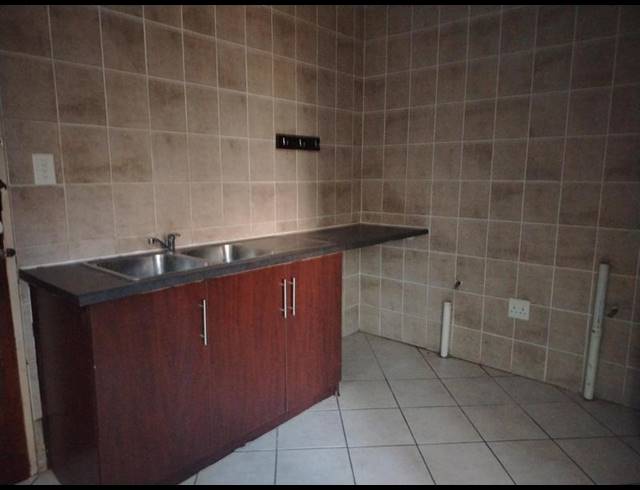 3 BEDROOM PROPERTY TO RENT IN BENDOR PARK